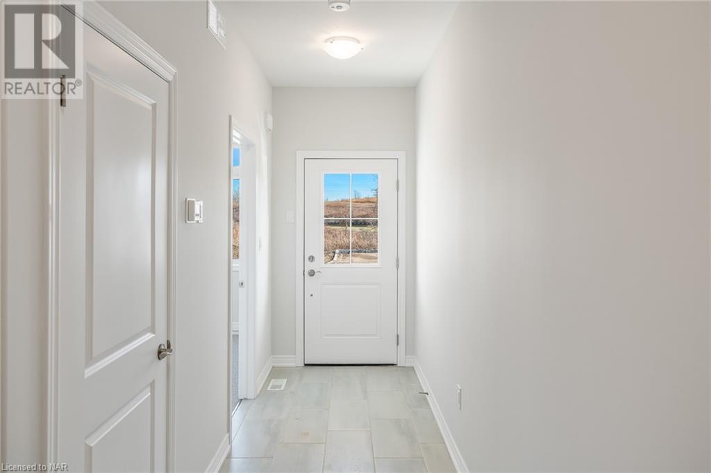41 Wiley Trail, Welland, Ontario  L3B 4C5 - Photo 3 - 40511066