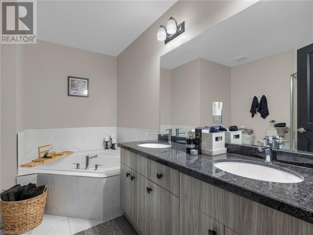 4901 Connor Drive, Beamsville, Ontario  L0R 1B7 - Photo 15 - 40511719