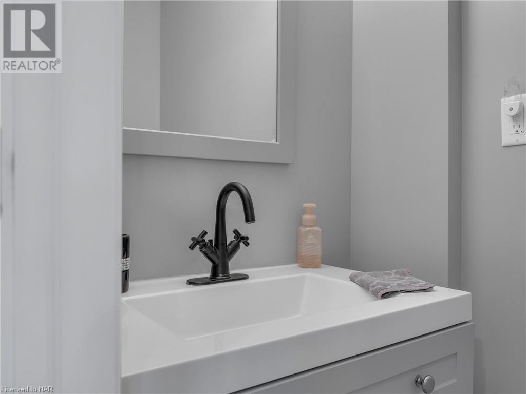 4901 Connor Drive, Beamsville, Ontario  L0R 1B7 - Photo 28 - 40511719