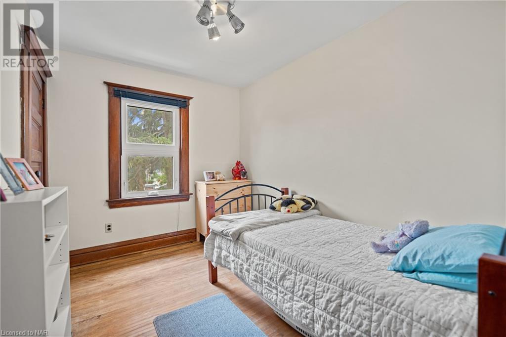 96 Chaplin Avenue, St. Catharines, Ontario  L2R 2E7 - Photo 24 - 40511679