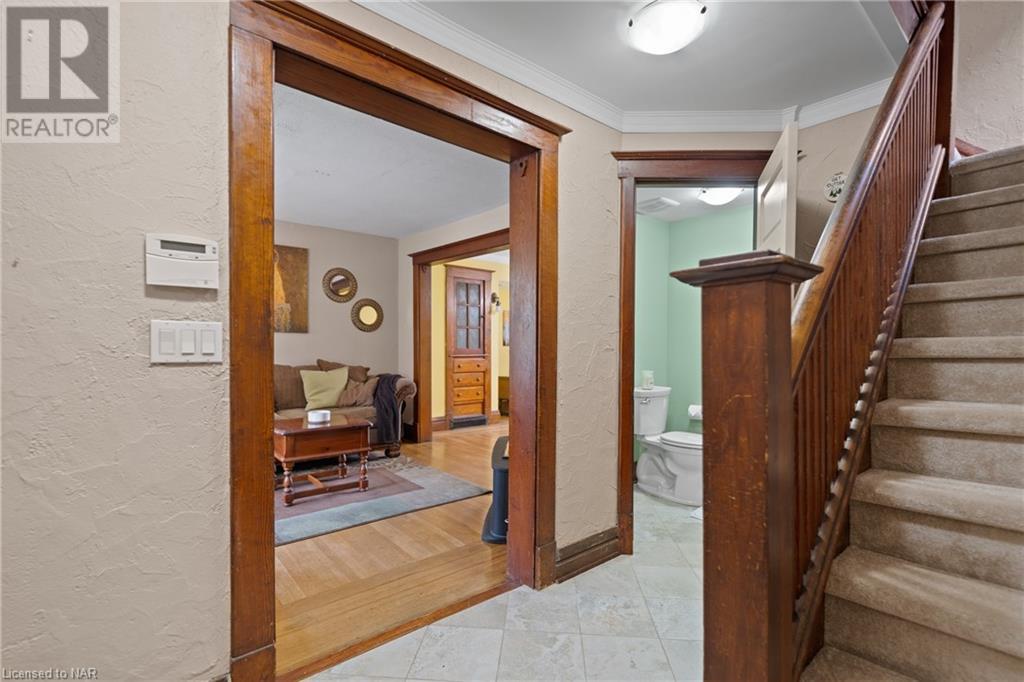 96 Chaplin Avenue, St. Catharines, Ontario  L2R 2E7 - Photo 6 - 40511679