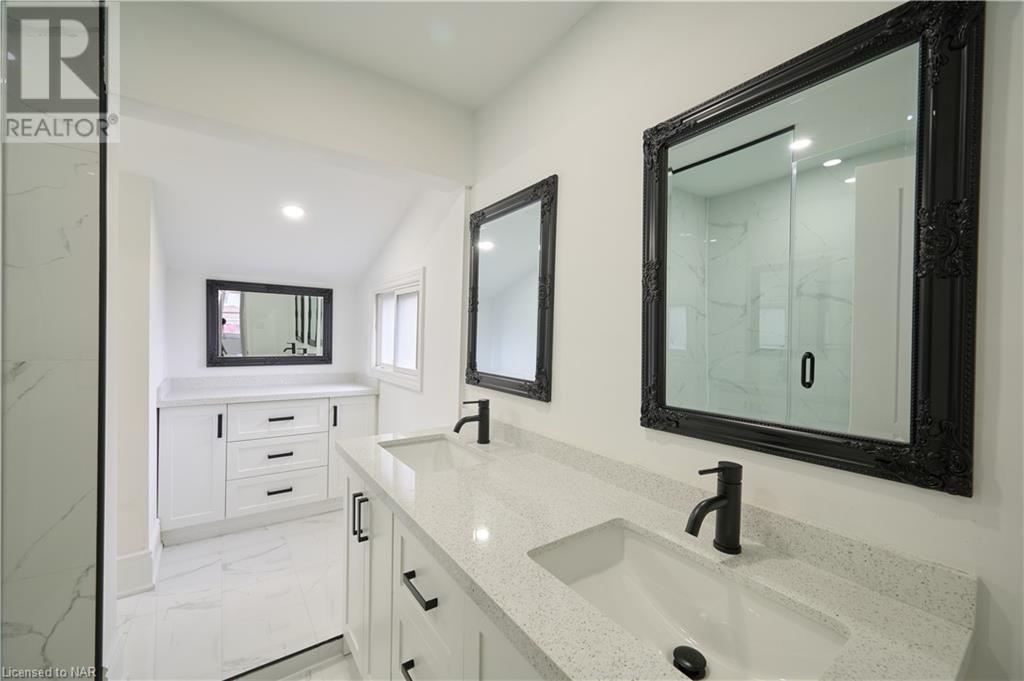 4832 Second Avenue, Niagara Falls, Ontario  L2E 4J1 - Photo 2 - 40511777