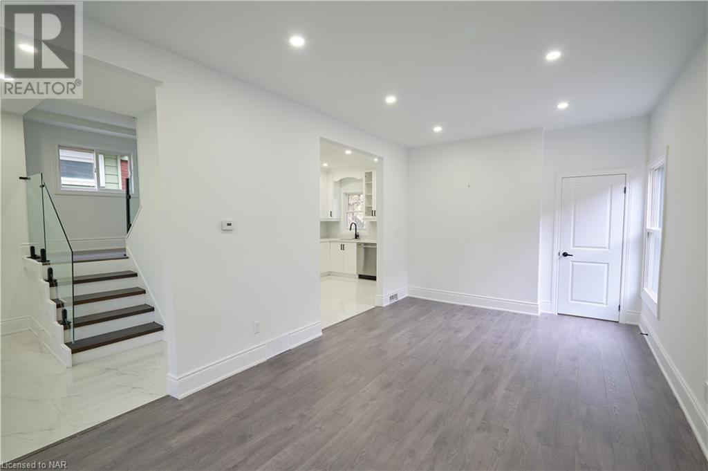 4832 Second Avenue, Niagara Falls, Ontario  L2E 4J1 - Photo 4 - 40511777