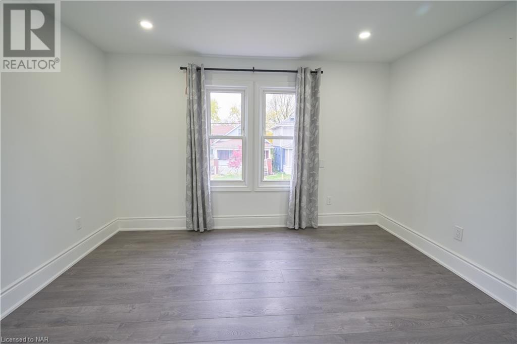 4832 Second Avenue, Niagara Falls, Ontario  L2E 4J1 - Photo 7 - 40511777