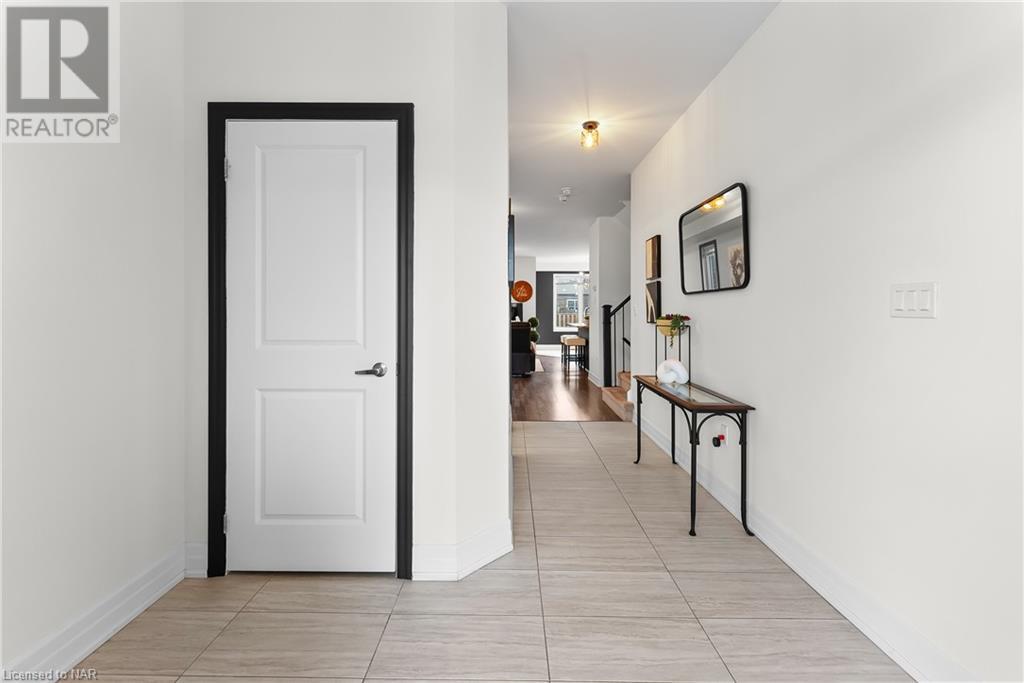 4468 Eclipse Way, Niagara Falls, Ontario  L2G 0X4 - Photo 5 - 40511707