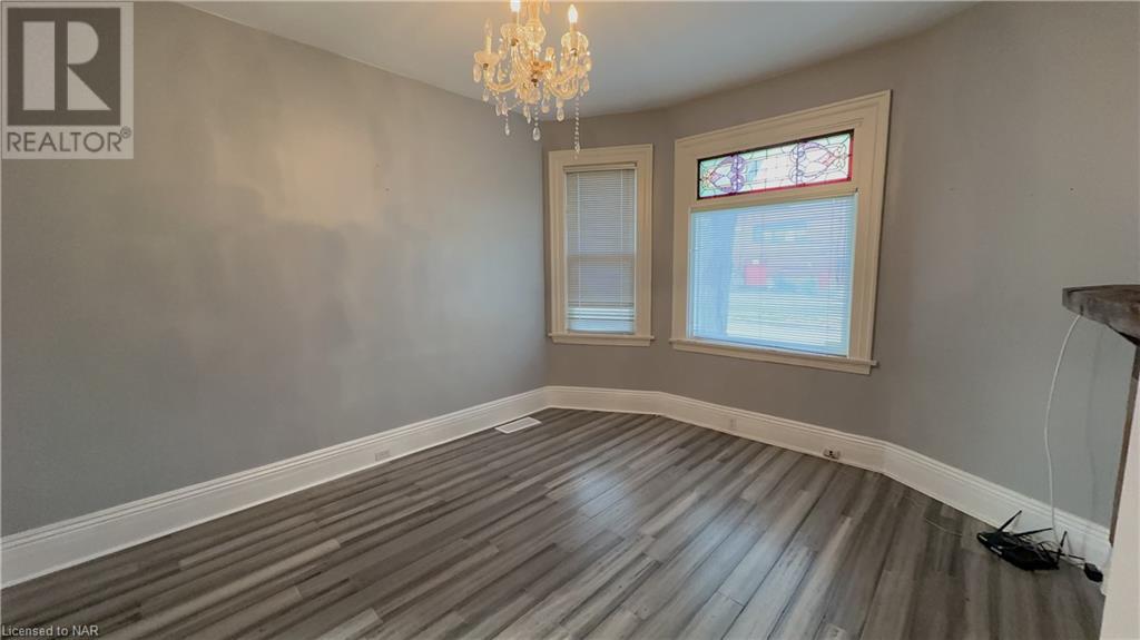 4740 Epworth Circle, Niagara Falls, Ontario  L2E 1C9 - Photo 3 - 40511965