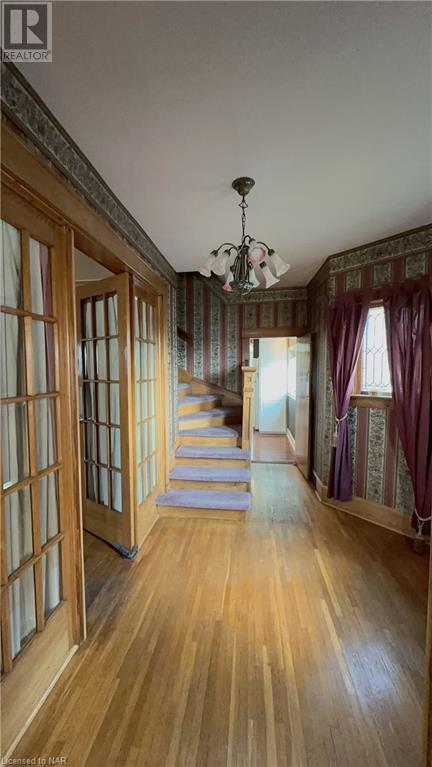 4758 Ryerson Crescent, Niagara Falls, Ontario  L2E 1E5 - Photo 13 - 40511938