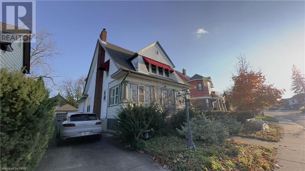 4758 Ryerson Crescent, Niagara Falls, Ontario  L2E 1E5 - Photo 2 - 40511938