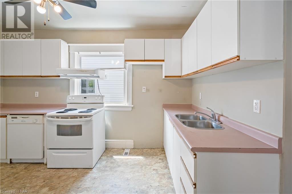 4 Head Street, St. Catharines, Ontario  L2R 3L3 - Photo 12 - 40511853