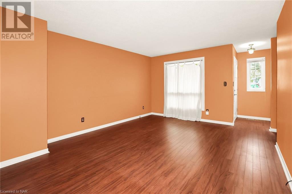 94 Chapel Hill Crescent, Welland, Ontario  L3C 6G9 - Photo 10 - 40507064