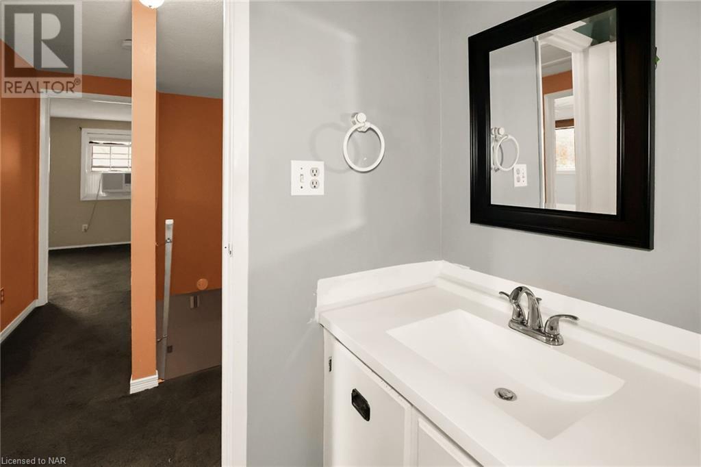 94 Chapel Hill Crescent, Welland, Ontario  L3C 6G9 - Photo 17 - 40507064