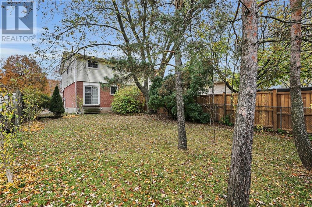 94 Chapel Hill Crescent, Welland, Ontario  L3C 6G9 - Photo 6 - 40507064