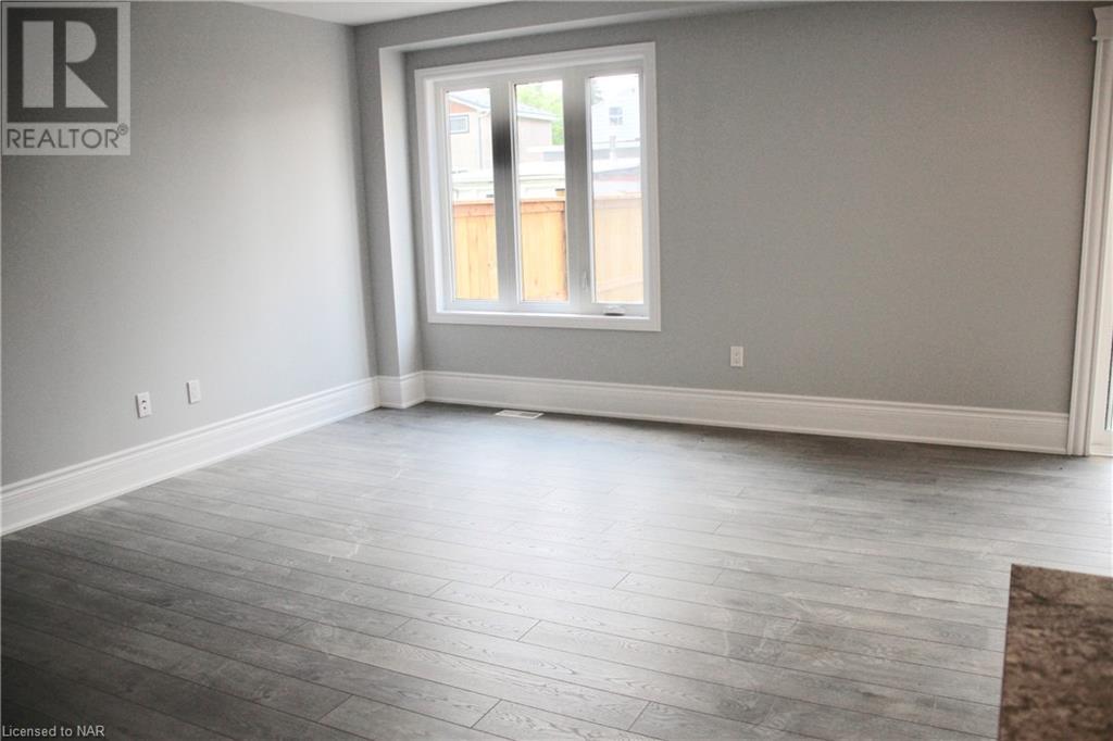 101 Downs Drive, Welland, Ontario  L3B 0H9 - Photo 5 - 40511293