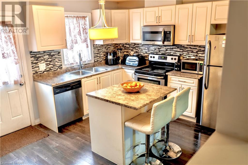 6117 Kelsey Crescent Unit# 8, Niagara Falls, Ontario  L2H 0B2 - Photo 7 - 40510720