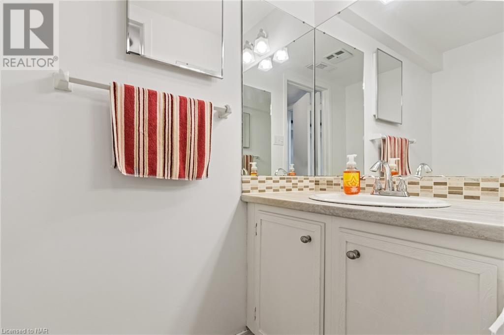 122 Lakeshore Road Unit# 12, St. Catharines, Ontario  L2N 6N6 - Photo 24 - 40512272
