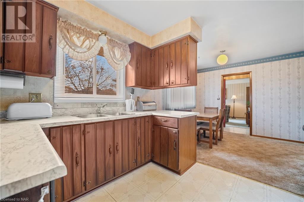 25 Meredith Drive, St. Catharines, Ontario  L2M 6R5 - Photo 11 - 40510316
