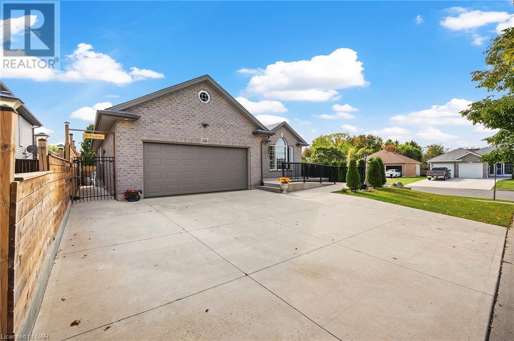 339 Wellbrook Avenue, Welland, Ontario  L3C 7N3 - Photo 2 - 40497302