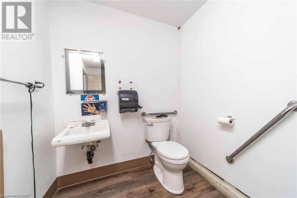 3848 Main Street Unit# C, Niagara Falls, Ontario  L2G 6B2 - Photo 12 - 40512939