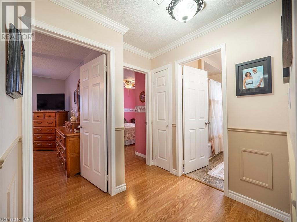 18 Knoll Street, Port Colborne, Ontario  L3K 5A5 - Photo 12 - 40511494