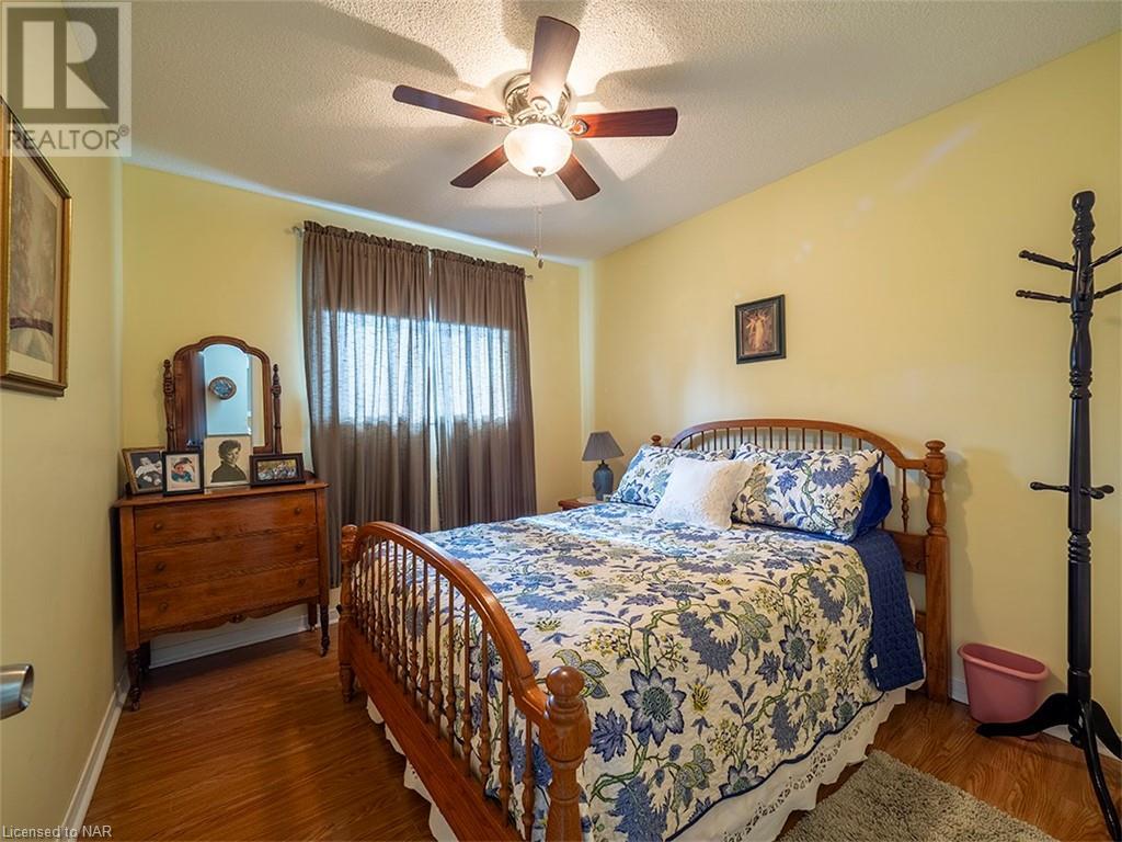 18 Knoll Street, Port Colborne, Ontario  L3K 5A5 - Photo 14 - 40511494
