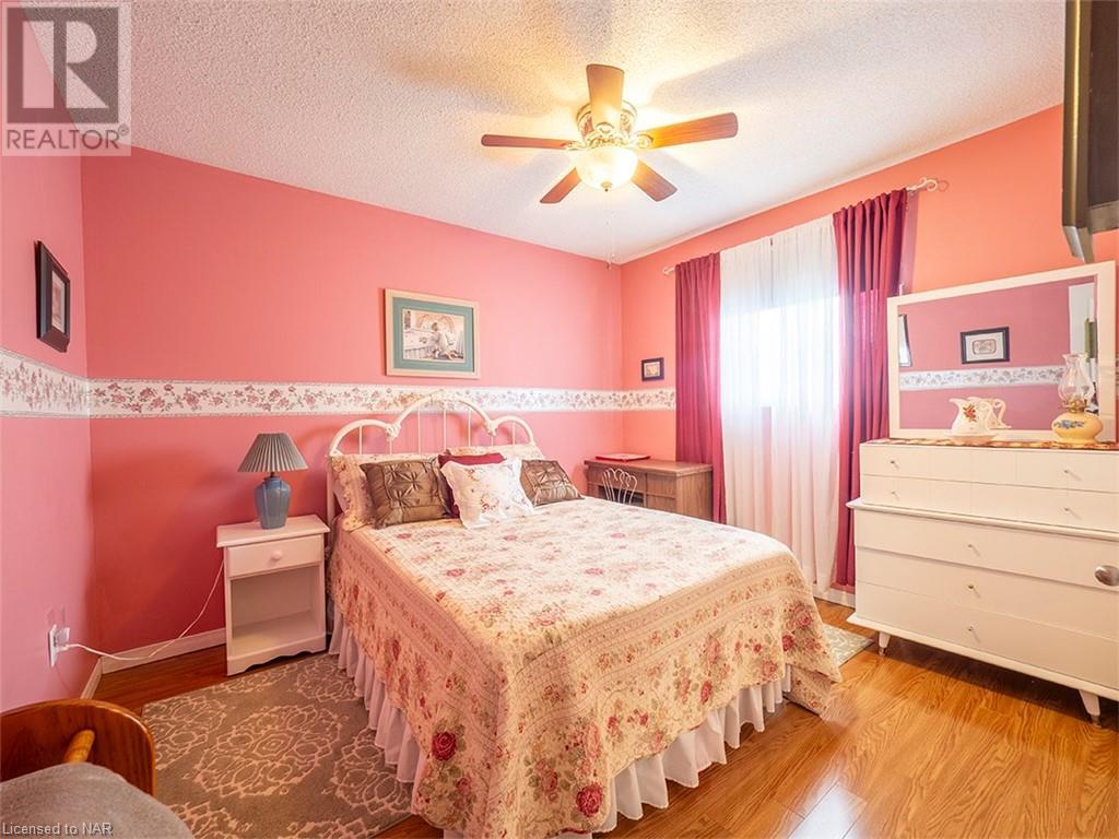 18 Knoll Street, Port Colborne, Ontario  L3K 5A5 - Photo 15 - 40511494