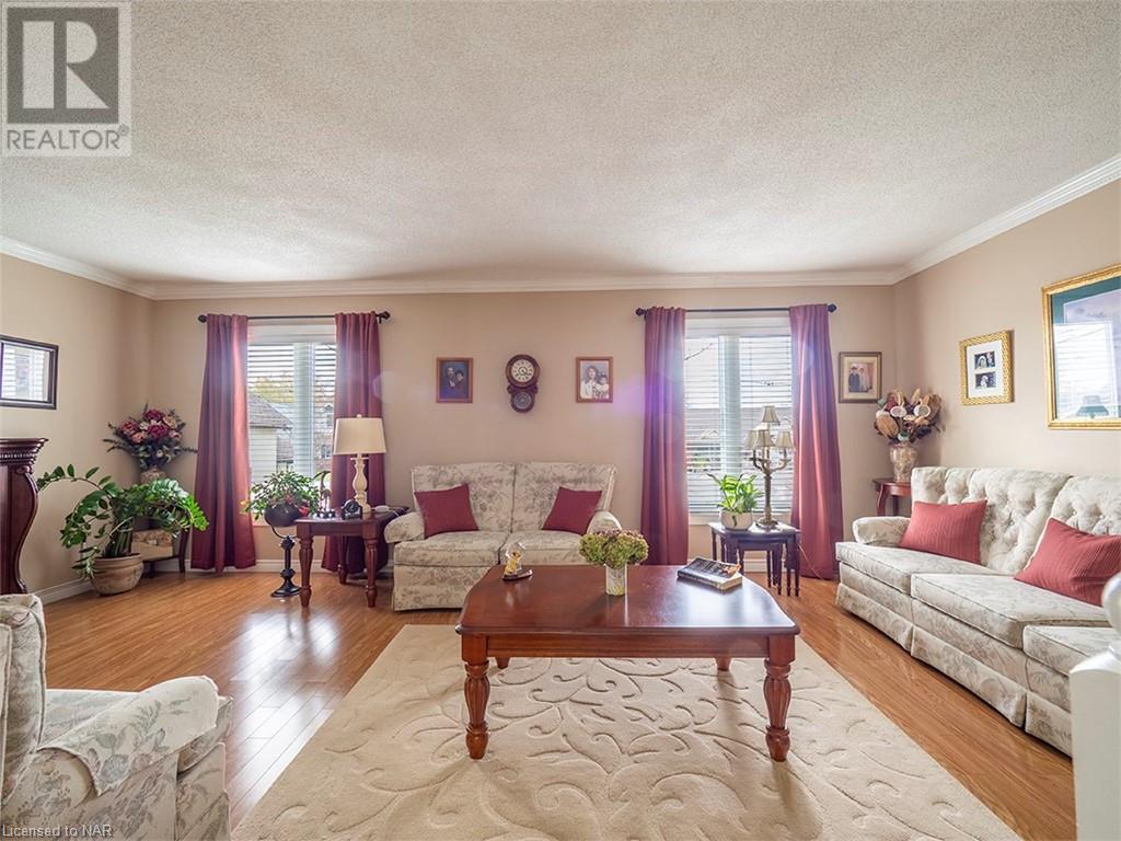 18 Knoll Street, Port Colborne, Ontario  L3K 5A5 - Photo 6 - 40511494