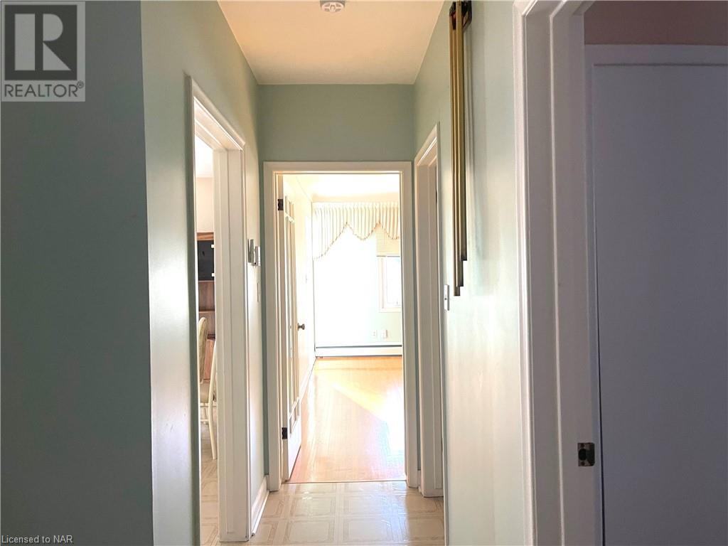 20 Oblate Street Unit# Mainfloor, St. Catharines, Ontario  L2M 5C6 - Photo 10 - 40513348