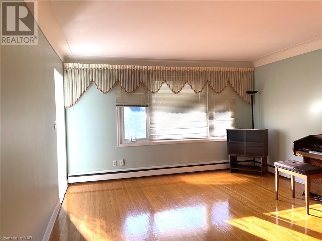 20 Oblate Street Unit# Mainfloor, St. Catharines, Ontario  L2M 5C6 - Photo 2 - 40513348