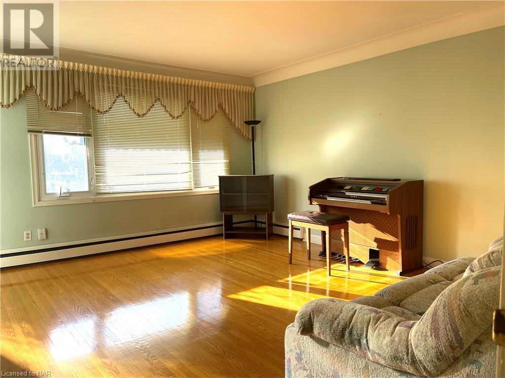 20 Oblate Street Unit# Mainfloor, St. Catharines, Ontario  L2M 5C6 - Photo 3 - 40513348