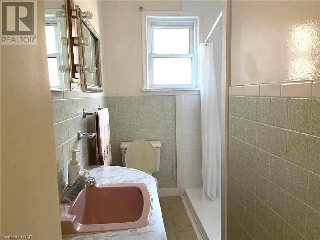 20 Oblate Street Unit# Mainfloor, St. Catharines, Ontario  L2M 5C6 - Photo 5 - 40513348