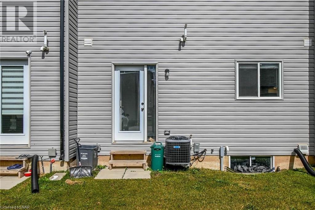 182 Broadway Lane, Welland, Ontario  L3C 5L5 - Photo 32 - 40513298