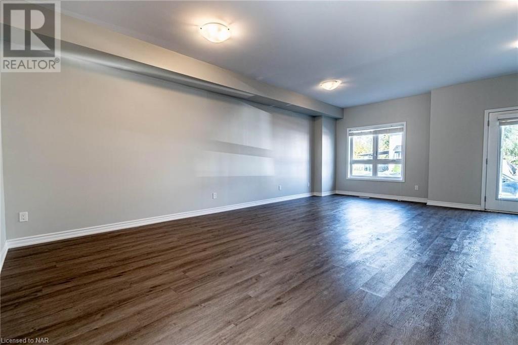 182 Broadway Lane, Welland, Ontario  L3C 5L5 - Photo 8 - 40513298