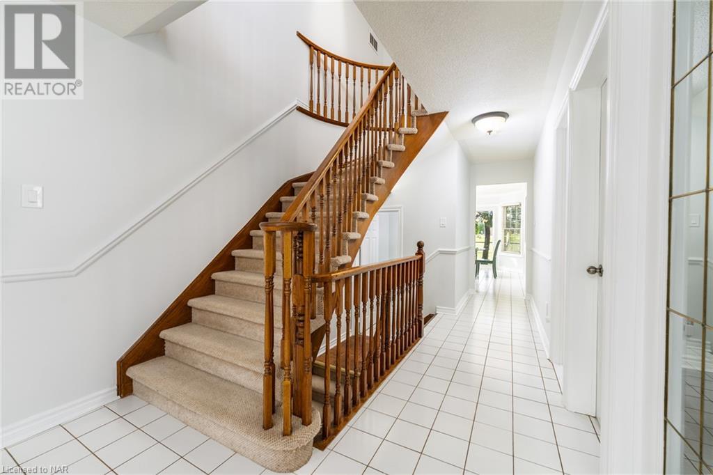 13 Sterling Street, St. Catharines, Ontario  L2S 3T1 - Photo 5 - 40512809