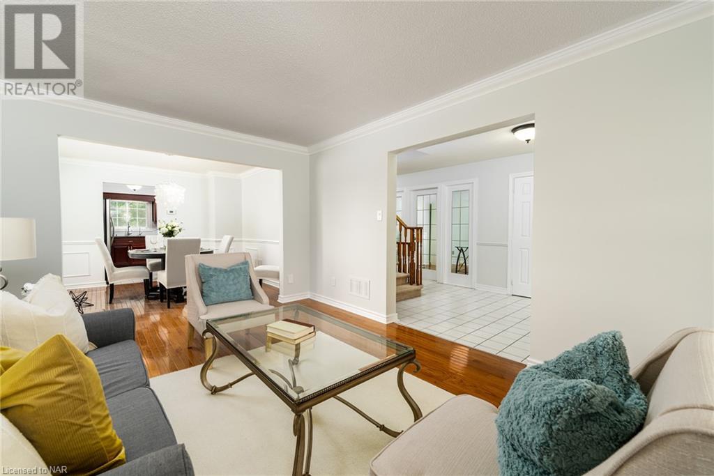 13 Sterling Street, St. Catharines, Ontario  L2S 3T1 - Photo 8 - 40512809