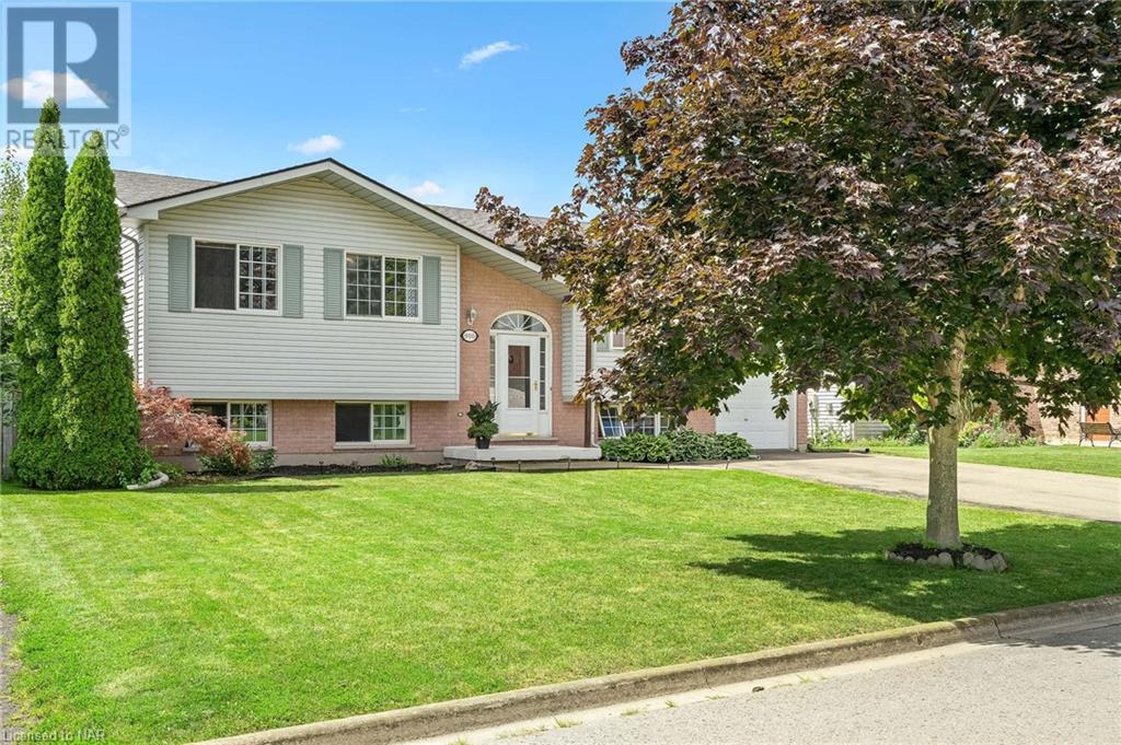 905 Colette Road, Fort Erie, Ontario  L2A 6G7 - Photo 2 - 40510980