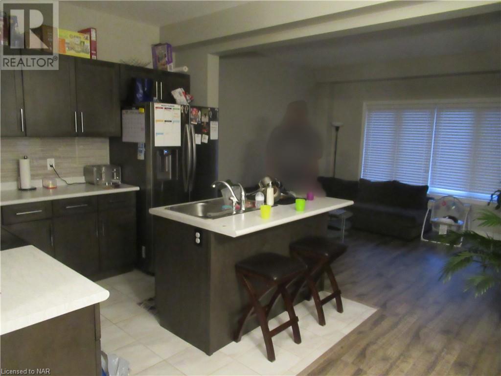 9521 Tallgrass Avenue, Niagara Falls, Ontario  L2G 0Y2 - Photo 5 - 40513519