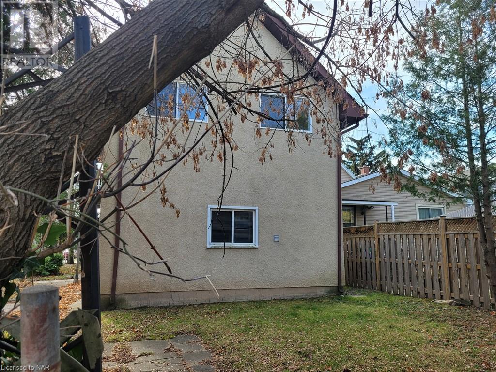 44 Albert Street, Welland, Ontario  L3B 4L2 - Photo 5 - 40503015