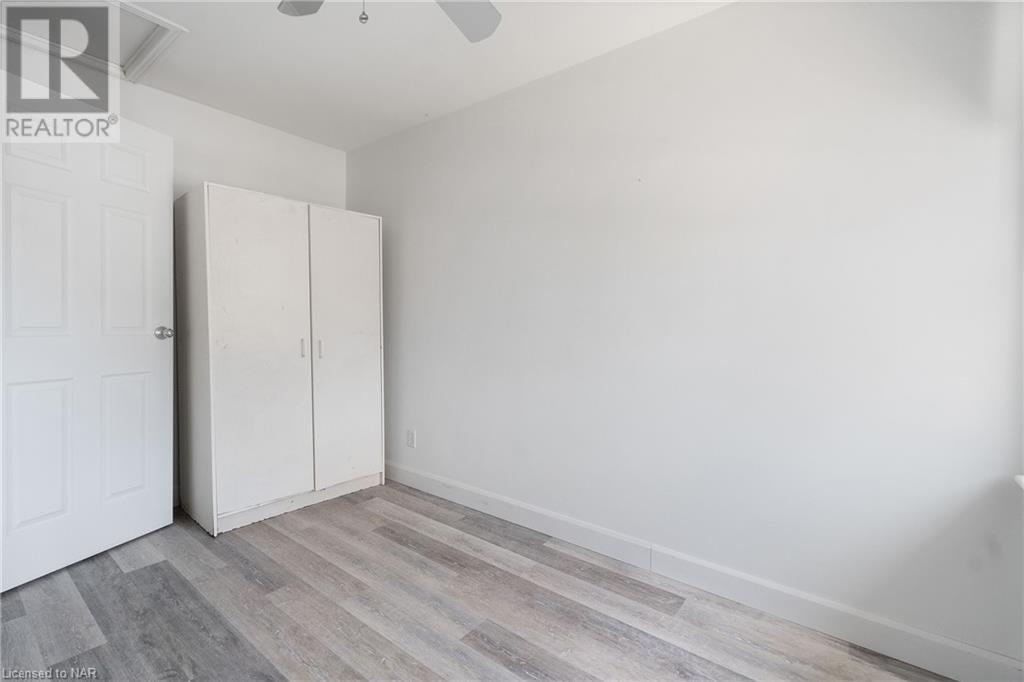 1 Phyllis Street, Fort Erie, Ontario  L2A 3Y1 - Photo 14 - 40511025