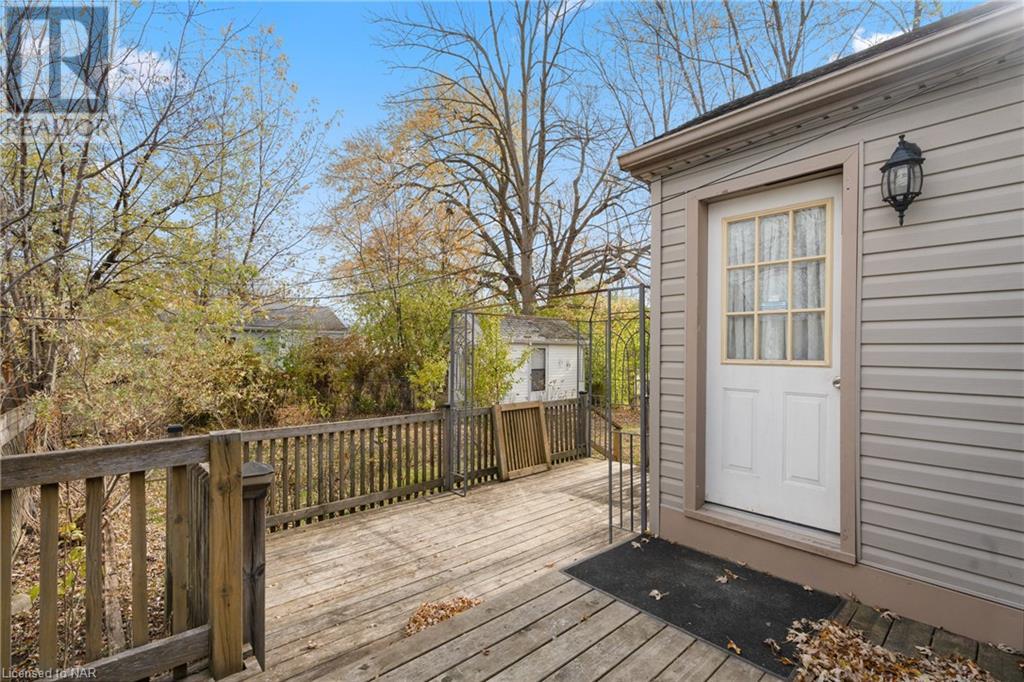 1 Phyllis Street, Fort Erie, Ontario  L2A 3Y1 - Photo 30 - 40511025