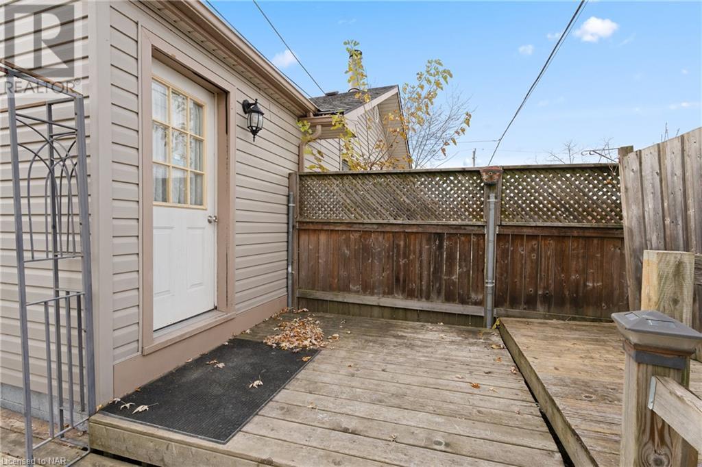 1 Phyllis Street, Fort Erie, Ontario  L2A 3Y1 - Photo 32 - 40511025
