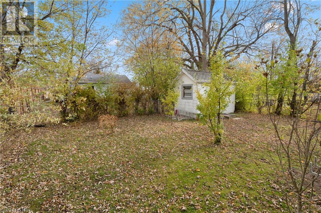 1 Phyllis Street, Fort Erie, Ontario  L2A 3Y1 - Photo 33 - 40511025