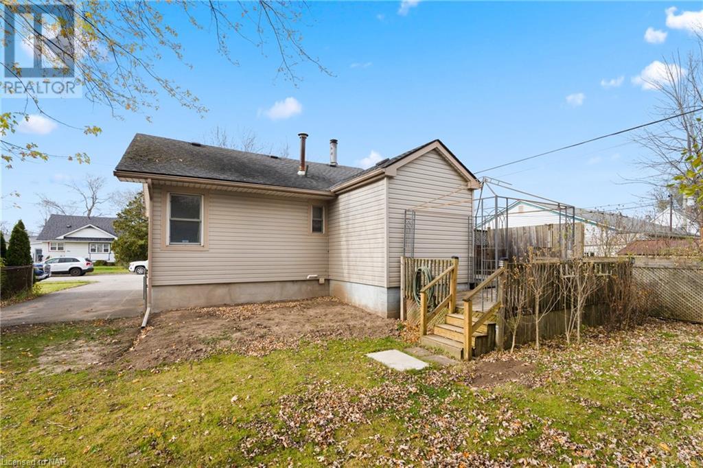 1 Phyllis Street, Fort Erie, Ontario  L2A 3Y1 - Photo 36 - 40511025