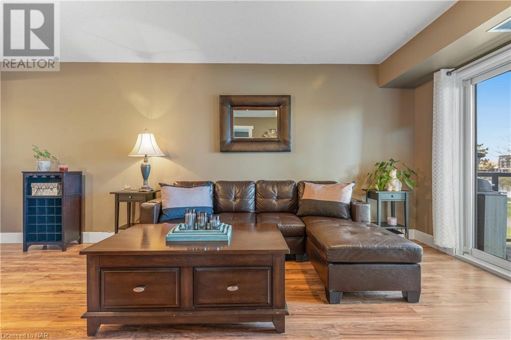 330 Prince Charles Drive Unit# 1214, Welland, Ontario  L3C 7B3 - Photo 13 - 40483694