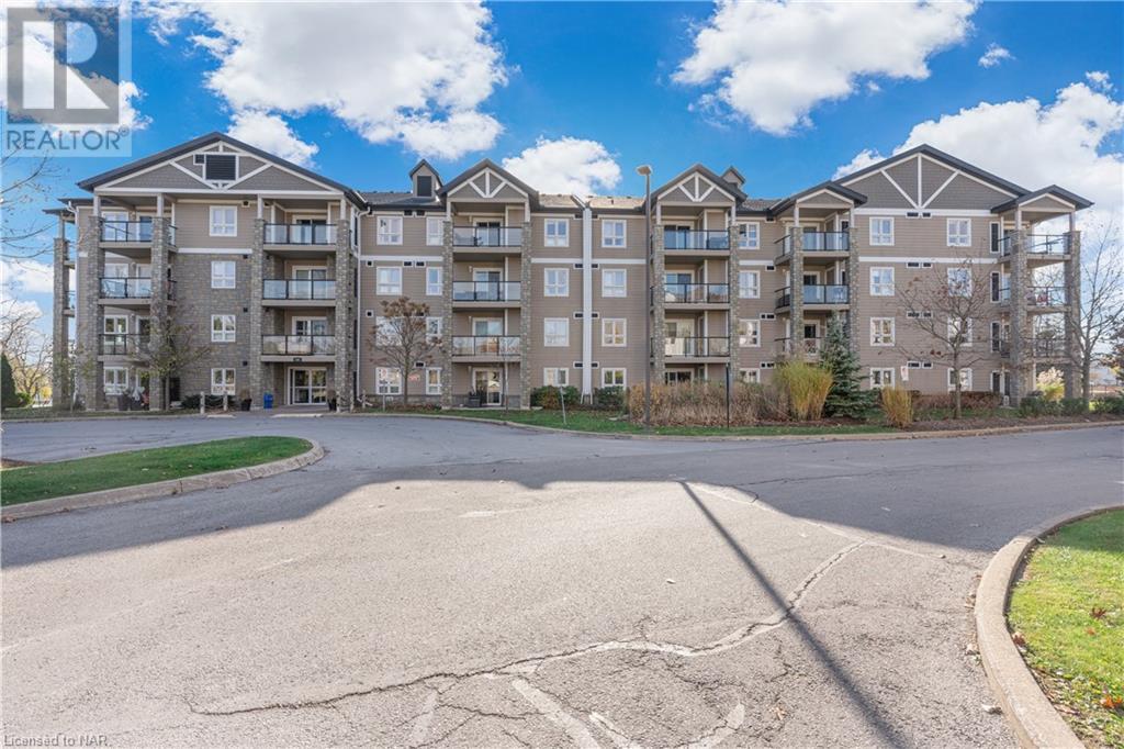 330 Prince Charles Drive Unit# 1214, Welland, Ontario  L3C 7B3 - Photo 3 - 40483694