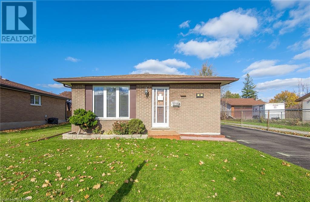 42 NEWLEAF Crescent, welland, Ontario