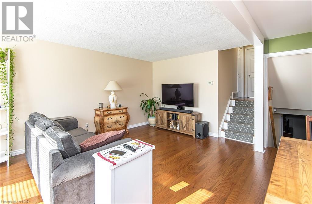 42 Newleaf Crescent, Welland, Ontario  L3C 6B4 - Photo 13 - 40510815