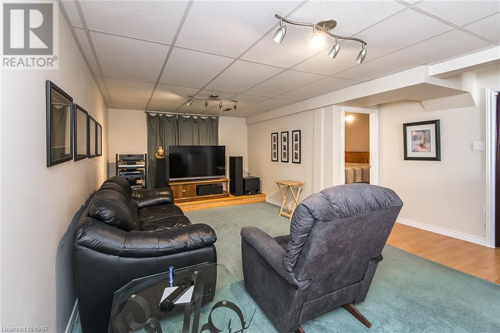 42 Newleaf Crescent, Welland, Ontario  L3C 6B4 - Photo 29 - 40510815