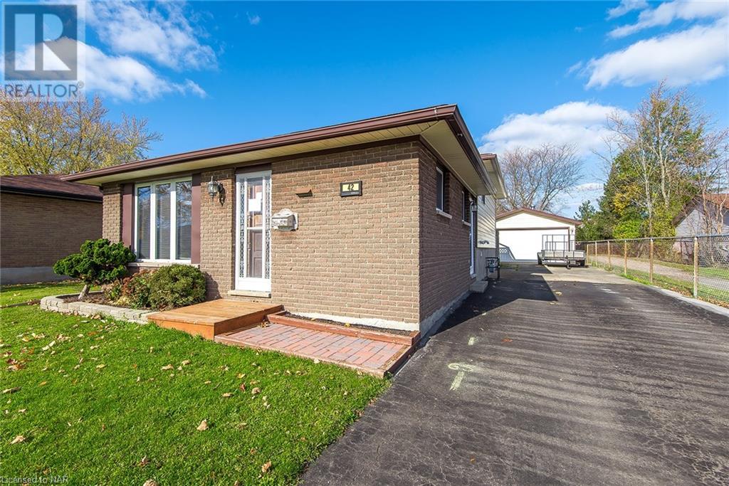 42 Newleaf Crescent, Welland, Ontario  L3C 6B4 - Photo 5 - 40510815