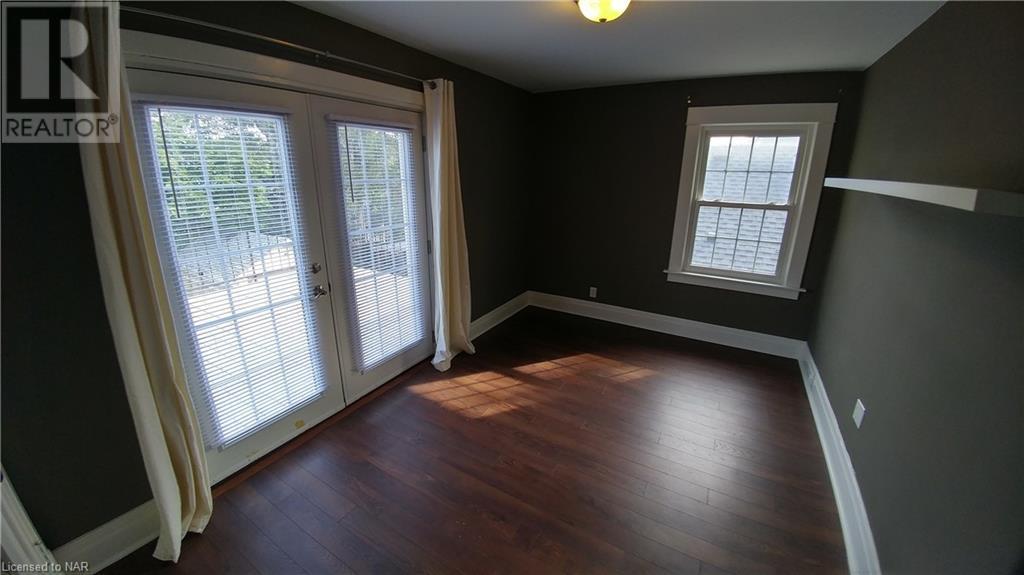 35 St Patrick (Upper Unit) Street, St. Catharines, Ontario  L2R 1J9 - Photo 9 - 40513611