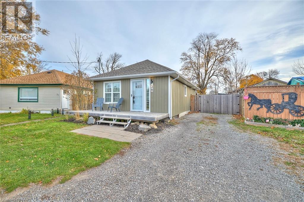 38 Lincoln Road E, Crystal Beach, Ontario  L0S 1B0 - Photo 2 - 40513579